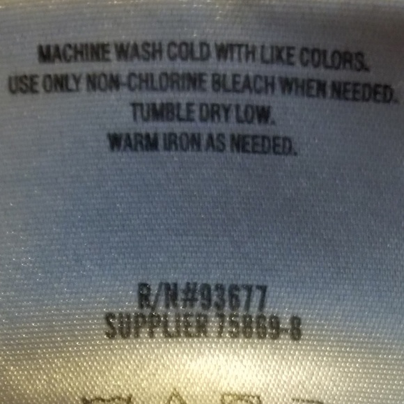 NWOT, NEVER WORN Dark Denim Jeans - Picture 7 of 7